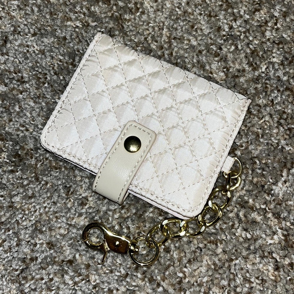 Cream quilted wallet